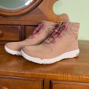 NEW RYKA woman 7.5 toggle lace ankle boots tan comfort hiking walking shoe
